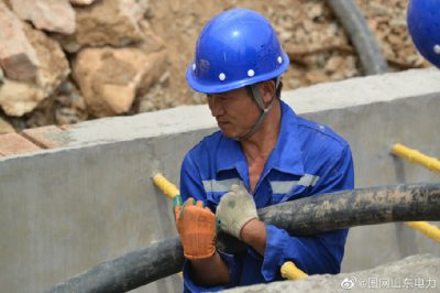 泗水供電公司10千伏開(kāi)關(guān)柜改造工程施工現(xiàn)場(chǎng)