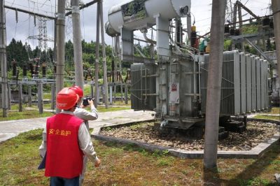 邵陽(yáng)變電檢修公司對(duì)市區(qū)、新寧、邵東的重要變電站進(jìn)行現(xiàn)場(chǎng)保電工作