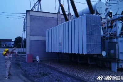 泰州供電公司開展220千伏、110千伏變電站精確測溫、特巡和夜巡