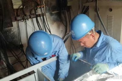 西安市鄠邑區(qū)供電公司更換燒斷的配變出線及設備