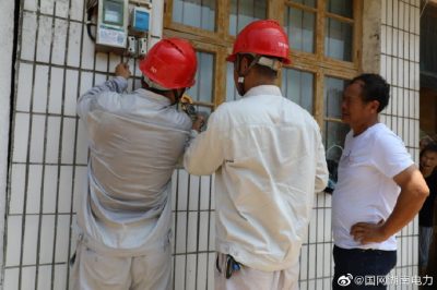 西洞庭供電公司開展配電線路設備特巡、帶電作業(yè)、紅外測溫、主動搶修等工作