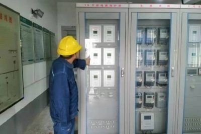 5座35千伏變電站設(shè)備運行情況進行巡視檢查、核對數(shù)據(jù)、負荷測溫、梳通防洪渠