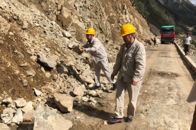 甘孜供電公司修復35千伏亞日貢變電站10千伏亞西線914開關(guān)跳閘頻繁