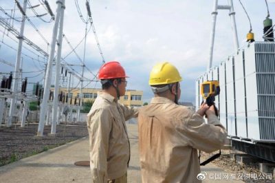 盱眙縣供電公司110千伏梁營(yíng)變電站進(jìn)行巡視、測(cè)溫