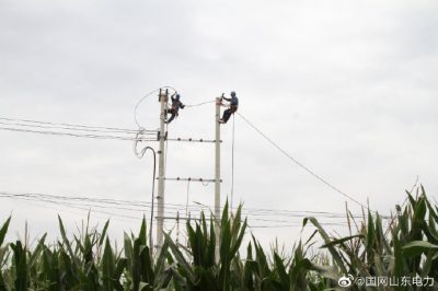 費縣供電公司新增200千伏安變壓器1臺 縮短供電半徑