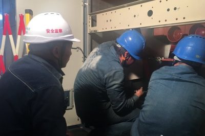 白柳變開(kāi)關(guān)柜防潮除濕綜合治理及設(shè)備例試工作