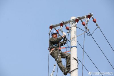 渦陽縣供電公司加快推進(jìn)新一輪農(nóng)村電網(wǎng)改造升級(jí)建設(shè)進(jìn)度