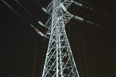 湖北送變電公司順利完成更換鐵路導(dǎo)線(xiàn)