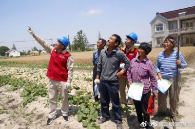 宣傳《江蘇省電力條例》 ?！皟蓵?huì)”供電