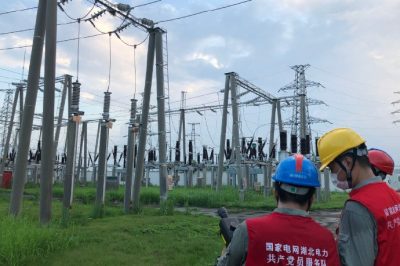 變電“拍了拍”，輸電出動(dòng)“激光炮”