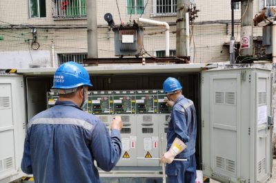 陽江城區(qū)供電局到綠怡閣和新都匯兩個施工現(xiàn)場進行嚴(yán)格督查