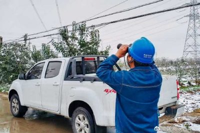 可能造成輸電線路覆冰舞動倒塔、斷線、設(shè)備污閃等事故