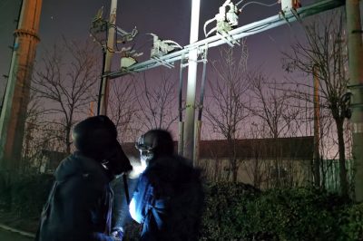 對轄區(qū)內(nèi)的線路、設(shè)備進(jìn)行夜間高負(fù)荷時段紅外測溫工作