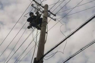開展接戶線、銹蝕表箱改造，努力增荷供電可靠性